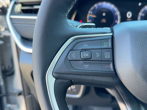 New 2025 Jeep Grand Cherokee L Laredo w/ Luxury Tech Group I image 15