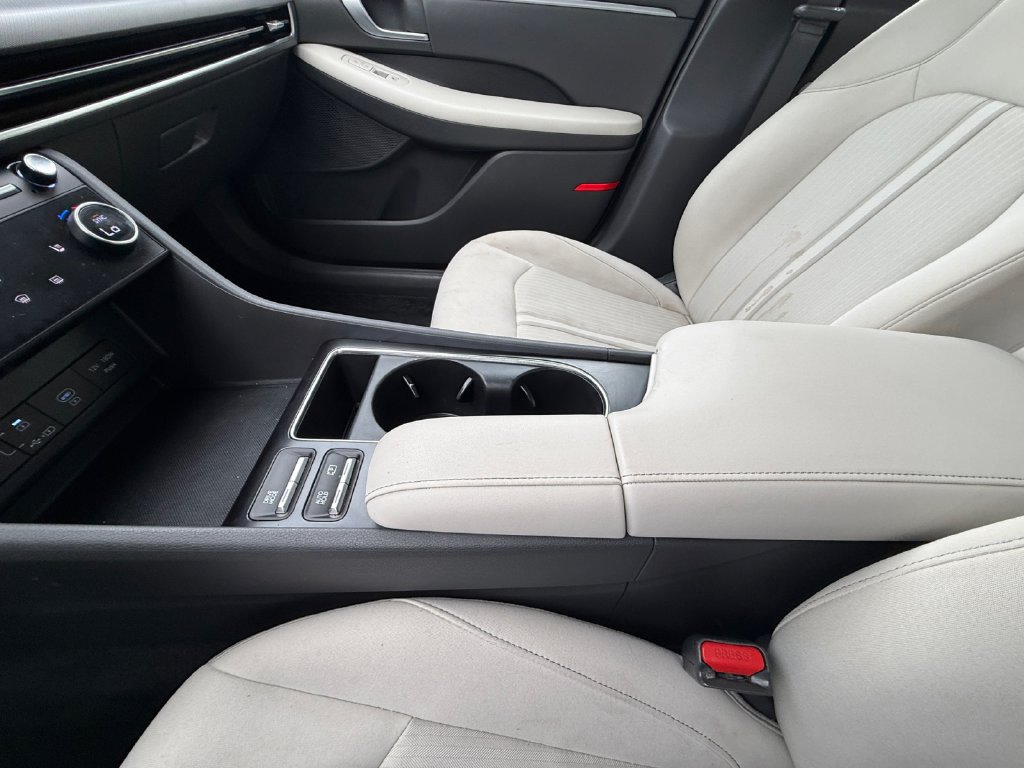 Used 2025 Hyundai Sonata SEL FWD image 31