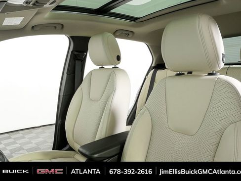 Used 2023 Buick Encore GX Essence w/ Experience Buick Package image 6