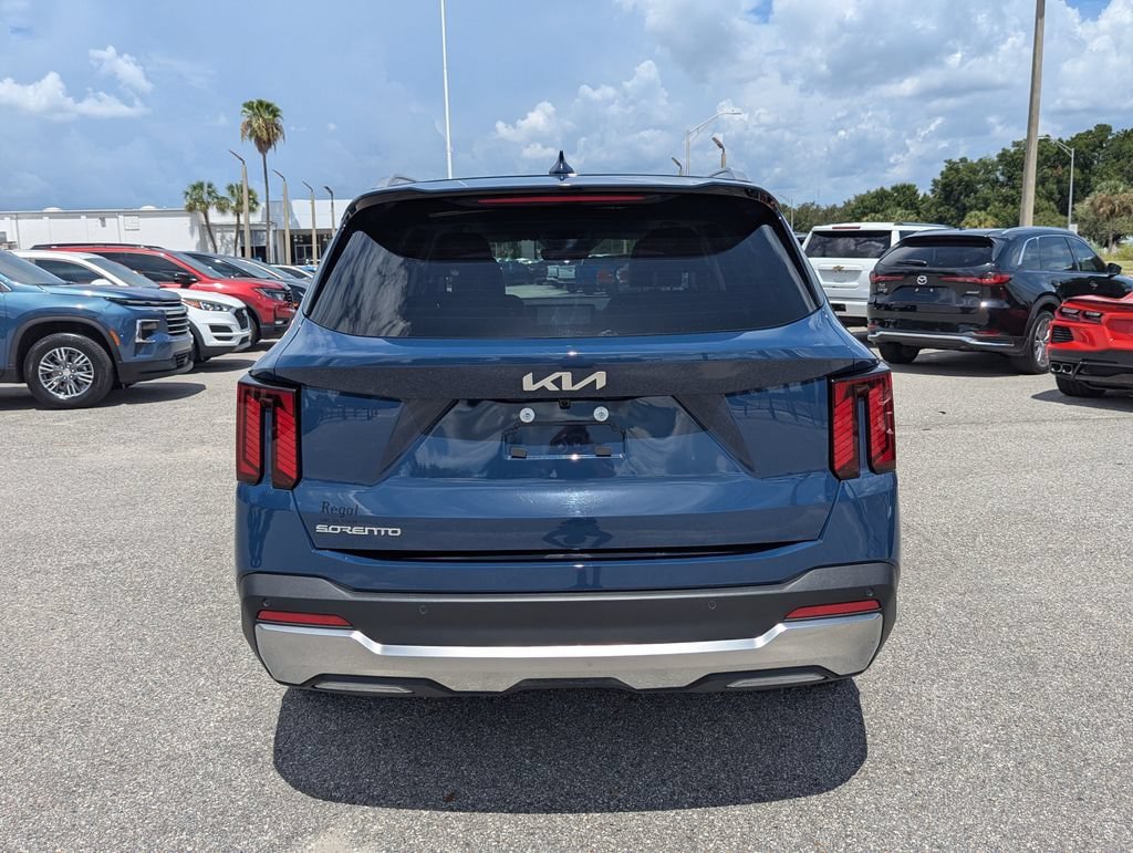 Certified 2026 Kia Sorento SX FWD image 5