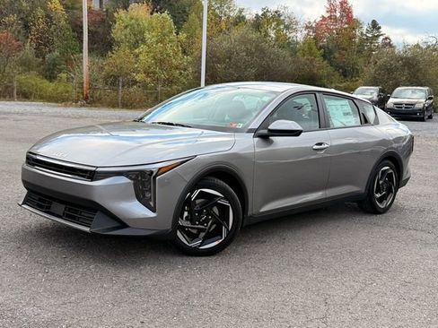New 2025 Kia K4 EX image 2
