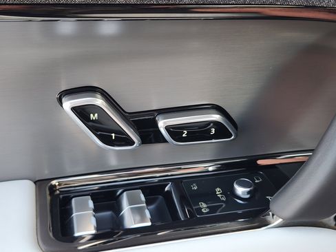 Certified 2024 Land Rover Range Rover Sport SE image 24