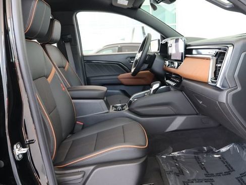 New 2026 GMC Canyon AT4 AWD/4WD image 21