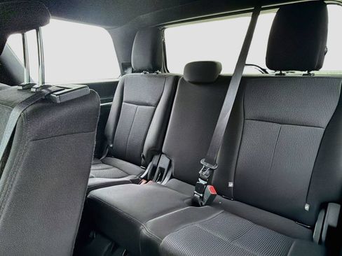 Used 2018 Ford Expedition XLT AWD/4WD image 12