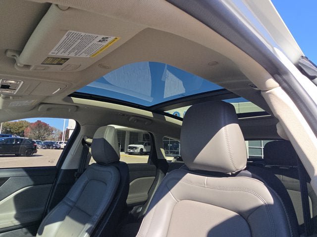 Used 2024 Lincoln Corsair Reserve w/ Equipment Group 201A AWD/4WD image 22