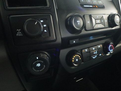 Used 2017 Ford F150 XL w/ Equipment Group 101A Mid AWD/4WD image 15