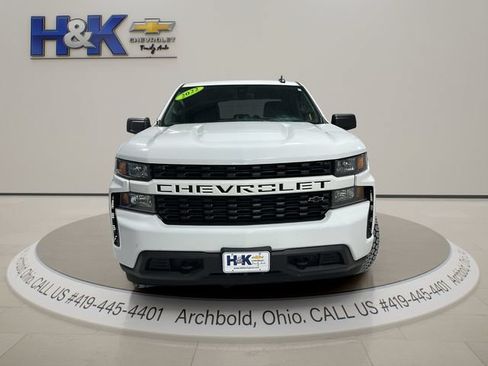Used 2022 Chevrolet Silverado 1500 Custom w/ LPO, Dark Essentials Package AWD/4WD image 2