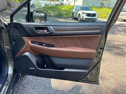 Used 2019 Subaru Outback 2.5i Touring AWD/4WD image 37