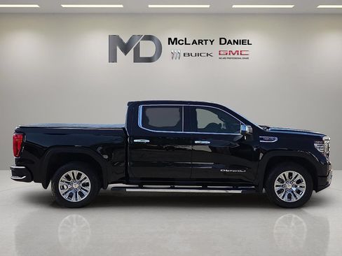 Used 2022 GMC Sierra 1500 Denali AWD/4WD image 15