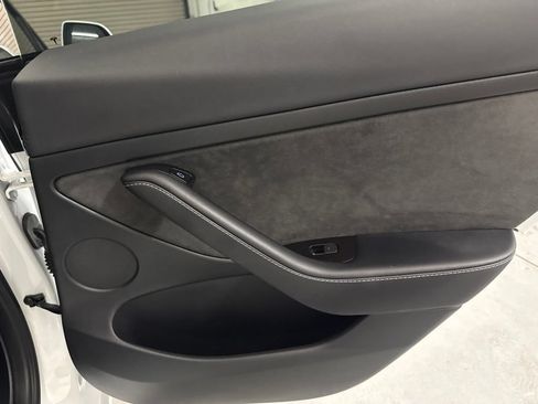 Used 2023 Tesla Model 3 Standard Range RWD image 17
