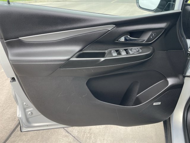 Used 2023 Chevrolet Bolt LT w/ Infotainment Package FWD image 20