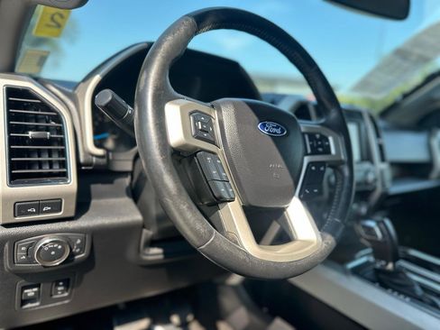 Used 2020 Ford F150 Lariat w/ Equipment Group 502A Luxury AWD/4WD image 12