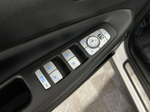 Used 2021 Hyundai Santa Fe Calligraphy image 15