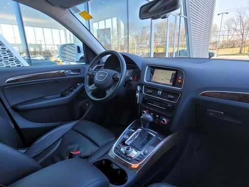 Used 2015 Audi Q5 2.0T Premium Plus w/ Technology Package image 18