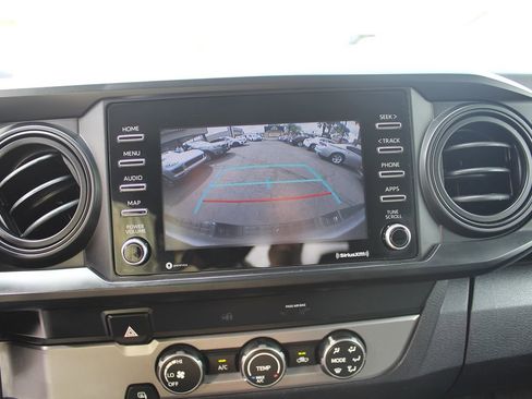 Used 2020 Toyota Tacoma SR w/ SR Convenience Package image 24