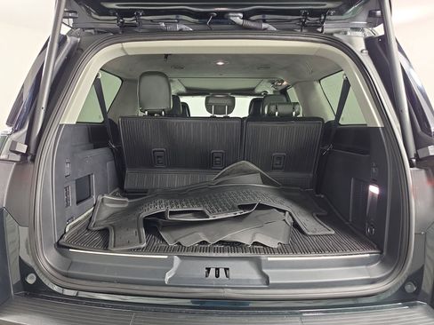 Used 2024 Lincoln Navigator L Black Label AWD/4WD image 11
