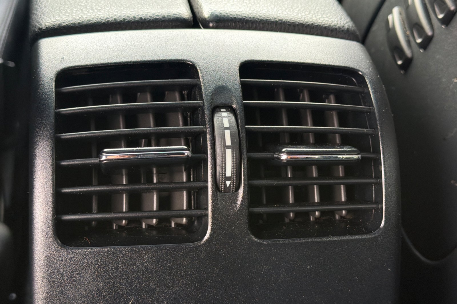 Used 2009 Mercedes-Benz C 63 AMG Sedan image 34