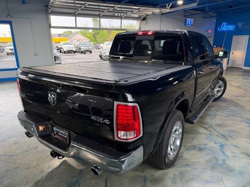 Used 2016 RAM 1500 Laramie w/ Convenience Group AWD/4WD image 5