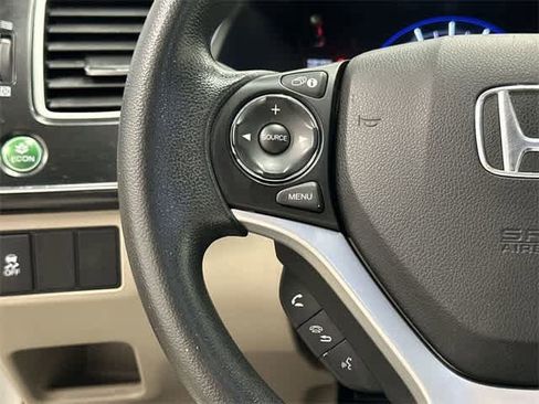 Used 2015 Honda Civic SE image 17