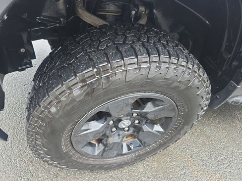 Used 2019 RAM 1500 Big Horn image 13