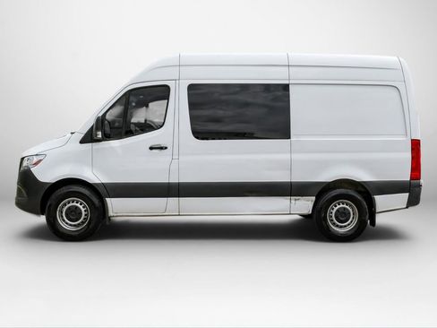 Used 2023 Mercedes-Benz Sprinter 2500 image 9