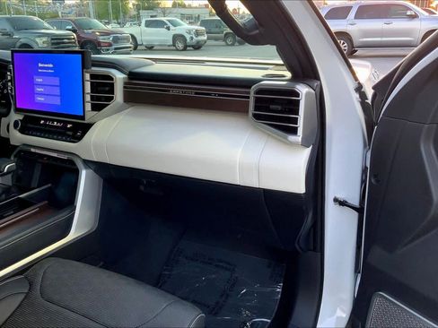 Used 2025 Toyota Sequoia Capstone image 17