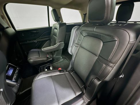 Used 2022 Lincoln Aviator Reserve AWD/4WD image 26