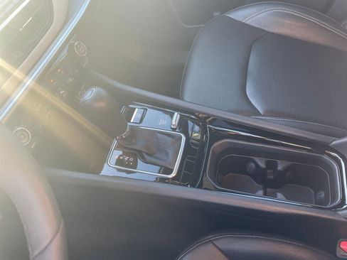 Used 2025 Jeep Compass Limited image 43