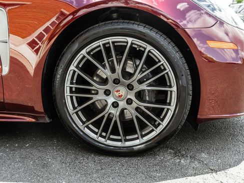 Used 2023 Porsche Panamera 4 Platinum Edition w/ Sportdesign Package AWD/4WD image 4