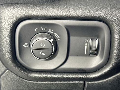 Used 2023 RAM 1500 Big Horn RWD image 10