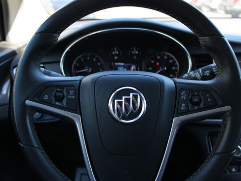 Used 2021 Buick Encore Preferred image 17