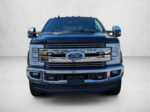 Used 2019 Ford F250 Lariat w/ Lariat Ultimate Package image 2