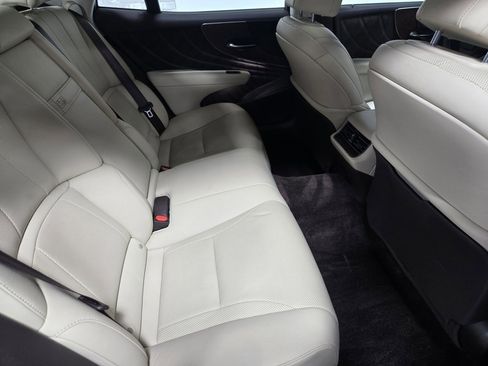 Used 2019 Lexus LS 500 image 46