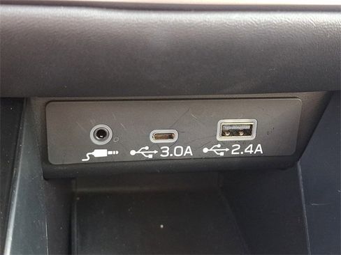 Used 2025 Subaru Legacy Premium image 25