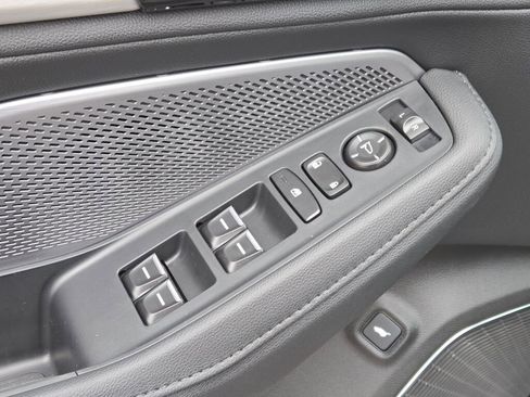 New 2026 Acura MDX SH-AWD image 33