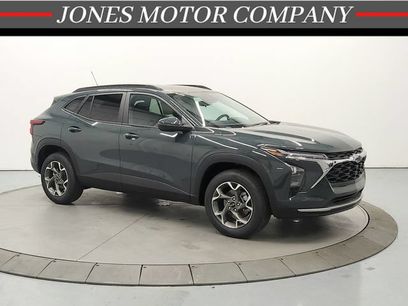 New 2026 Chevrolet Trax LT w/ Driver Confidence Package