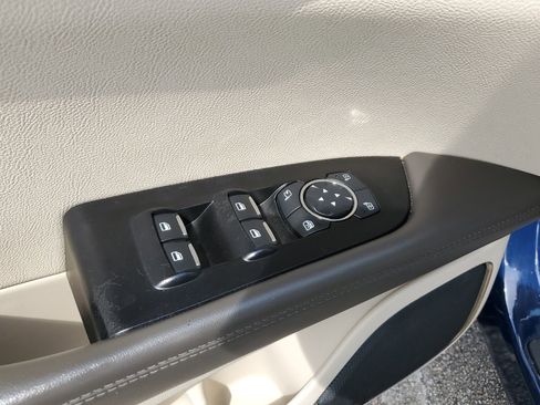 Used 2019 Lincoln Nautilus Reserve image 18