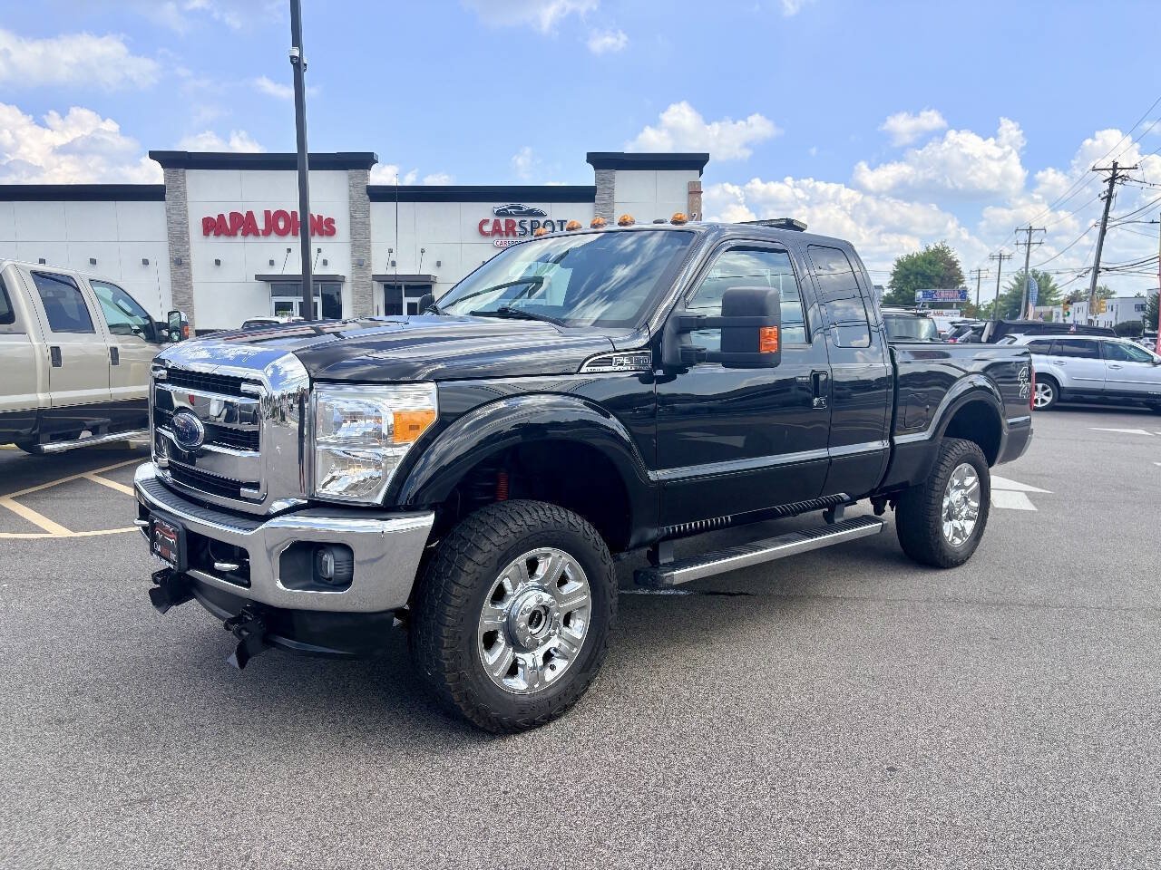 Used 2016 Ford F350 Lariat AWD/4WD image 2