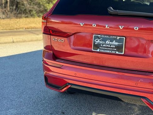 Used 2025 Volvo XC60 B5 Ultra w/ Protection Package Premier image 14