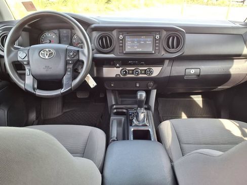 Used 2018 Toyota Tacoma SR w/ SR Convenience Package RWD image 17