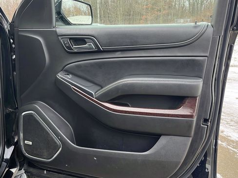 Used 2016 GMC Yukon XL SLT image 29