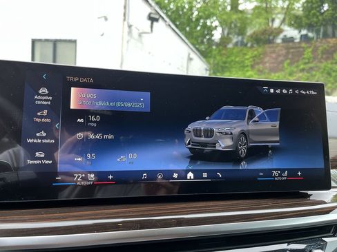 Used 2026 BMW X7 xDrive40i w/ Premium Package image 15