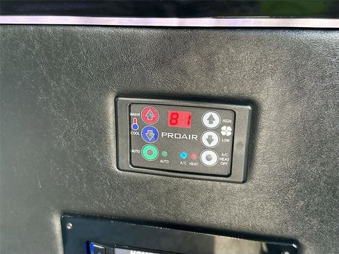 Used 2020 Mercedes-Benz Sprinter 3500 image 23