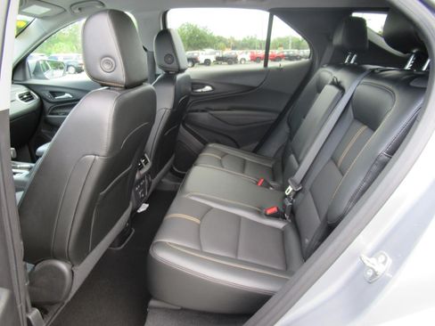 Used 2024 Chevrolet Equinox Premier FWD image 32