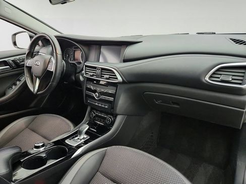 Used 2019 INFINITI QX30 AWD w/ Navigation Package image 28