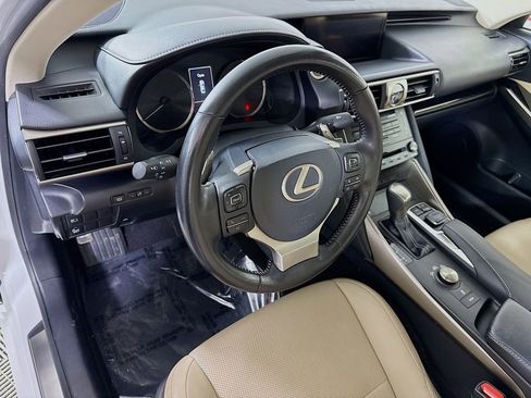 Used 2018 Lexus IS 300 AWD w/ Premium Package image 19