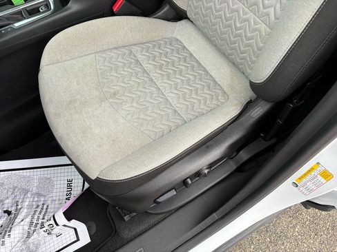 Used 2024 Chevrolet Equinox LS w/ LS Convenience Package image 15