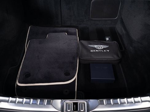 Certified 2024 Bentley Continental GT image 39