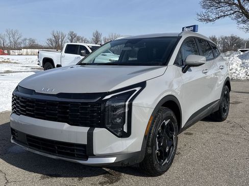 New 2026 Kia Sportage EX AWD/4WD image 2