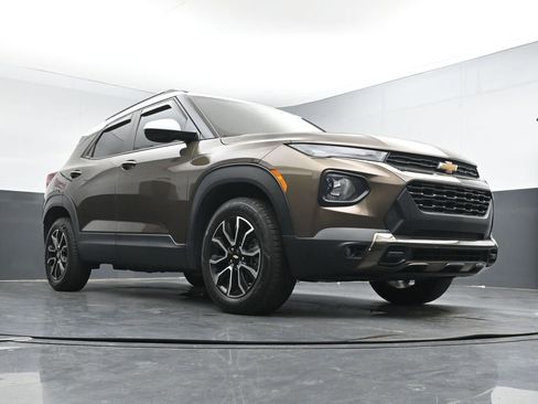 Used 2021 Chevrolet TrailBlazer ACTIV w/ Sun and Liftgate Package image 18